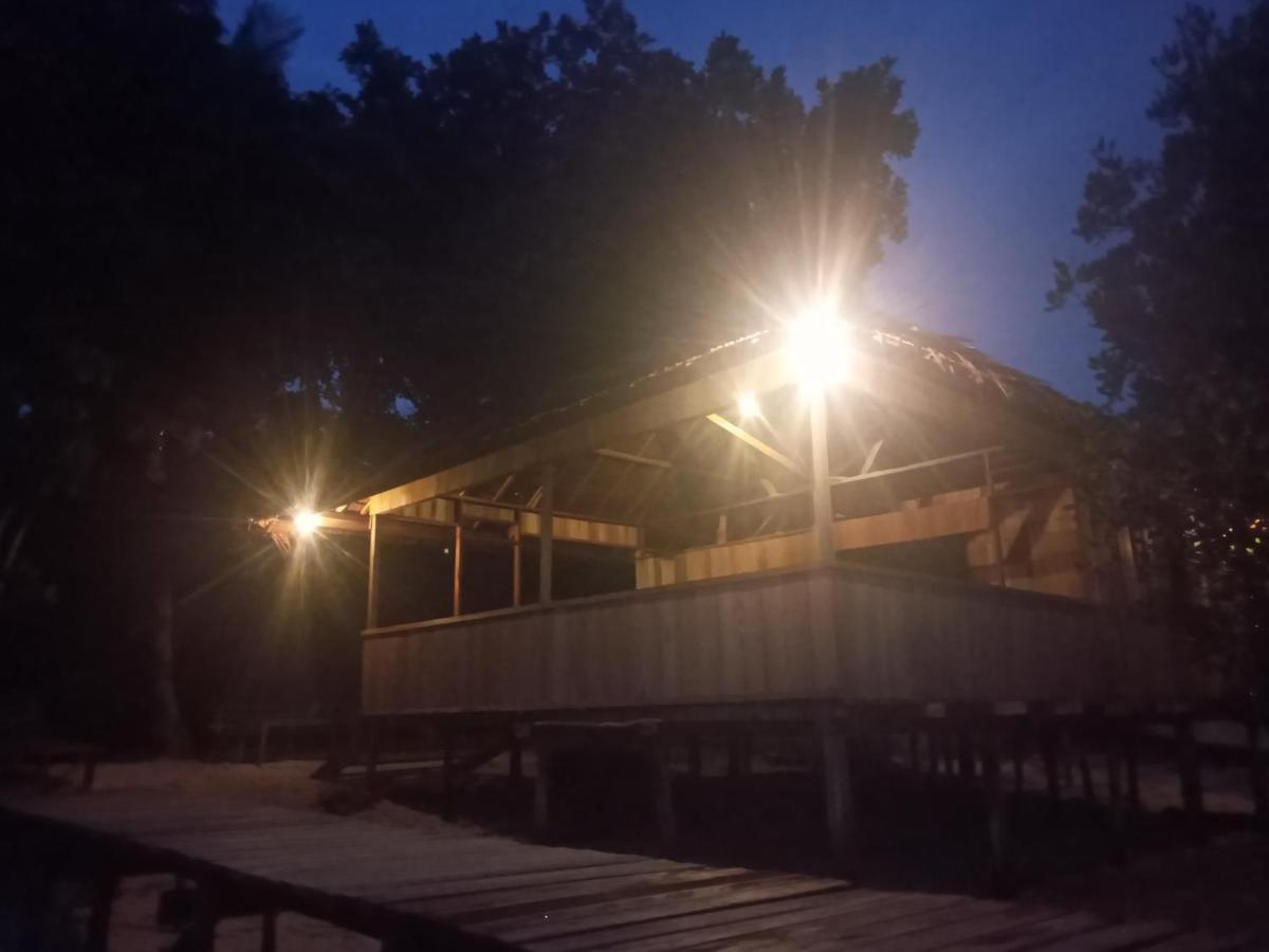 Arborek Diving Homestay R4 Besir Exterior foto